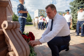 Мэр Ставрополя поздравил десантников с Днём ВДВ