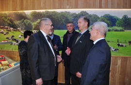 Депутаты Думы Ставрополя поучаствовали в церемонии открытия сырного бутика