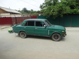 Этот автомобиль сбил в Нефтекумском районе Ставрополья девушку с коляской