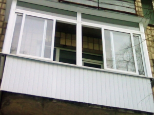 В Ставрополе из окна случайно выпала школьница