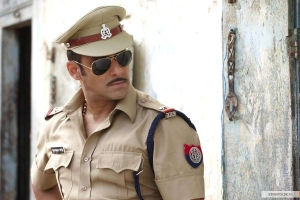 Четыре сотрудника полиции из Индии устроили между собой побоище