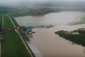 Журналистам на Ставрополье показали надежный заслон от большой воды