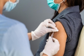 Более 100 тысяч жителей Ставрополя прошли полный курс вакцинации от коронавируса