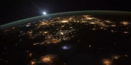 Космонавты встретят Новый год 15 раз