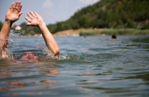 На Ставрополье купание в запрещенных местах двоих довело до беды