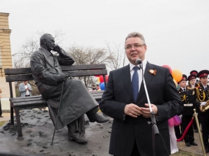 В Пятигорске открыли памятник Сергею Михалкову