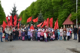 В Ставрополе первый детский митинг собрал под красными знаменами 70 человек