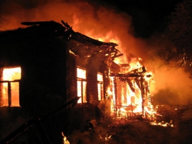 В селе на Ставрополье при пожаре погибли мать с ребенком