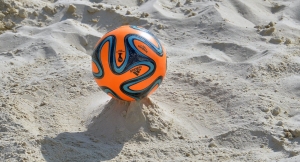 Пляжный футбол, гири и йога: Ставрополь отметил День физкультурника