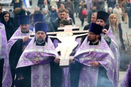 Верующие в Ставрополе перенесут из собора в храм распятие