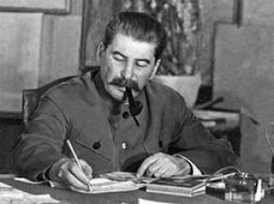 В России стало больше уважающих Сталина людей