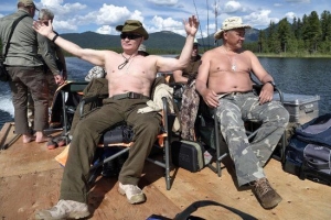 Владимир Путин два часа гонялся за щукой
