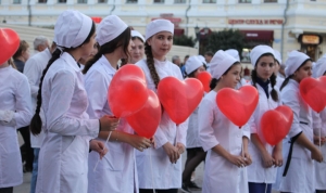 На Ставрополье студенты-медики подарили людям огромное сердце