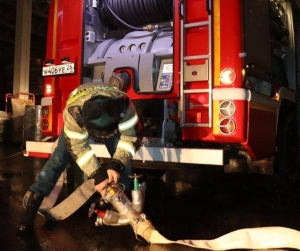 Пожарные Ставрополя в ночь на 16 декабря потушили возгорание на Южном рынке
