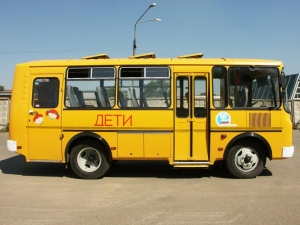 Двум школам в Ставрополе купили два автобуса