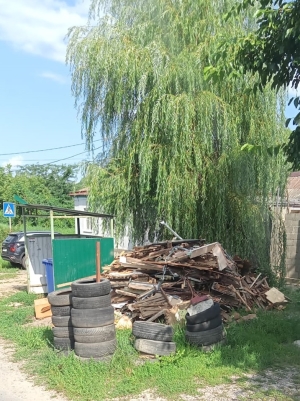Жителям Ставрополья разъяснили разницу между КГО и строительным мусором