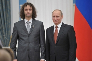 На церемонии нграждения молодых ученых В. Путиным
