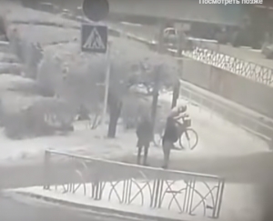 В Ставрополе напавшие на зеленого велосипедиста вандалы попали на видео