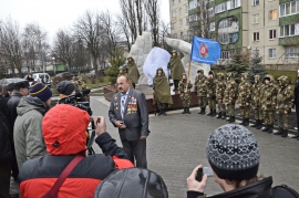 У монумента жертвам радиационных катастроф в Ставрополе выставили первый почетный караул