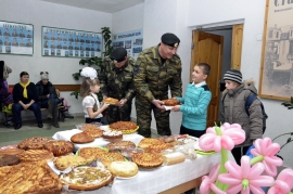 В Ставрополе в кадетской школе устроили конкурс маминых пирогов