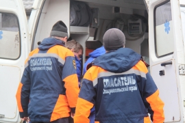 На Ставрополье 120-килограммового 91-летнего мужчину в «скорую» грузили спасатели