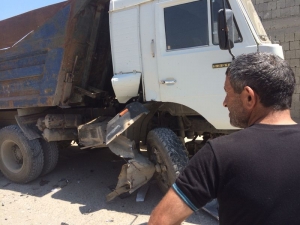 В Дагестане у КамАЗа отказали тормоза, большегруз протаранил колонну из 18 машин