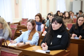 Школьных работников Ставрополя учили корректировать зависимое поведение учащихся