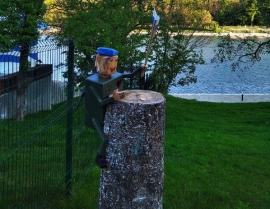 В Ставрополе аноним украшает Комсомольский пруд