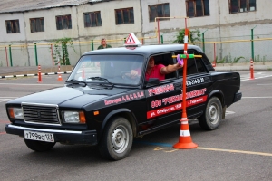 В Георгиевске состязались инструкторы автошкол СКФО