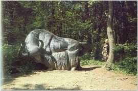 В Железноводске чертежи помогут восстановить скульптуры мифических животных