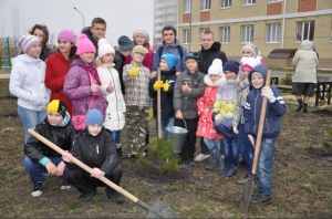 В ходе субботника в Ставрополе высадили около четырех тысяч деревьев