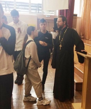 В Невинномысске школьники побывали на тематических беседах со священниками