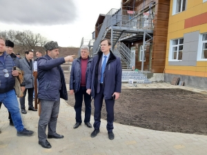 В Кисловодске завершается строительство первого детсада с бассейном