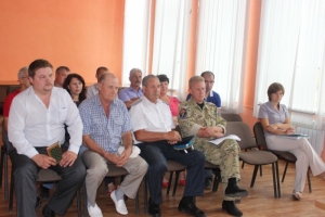 На Ставрополье полицейские учили самообороне добровольцев из народа