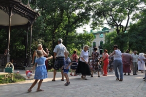 В Ессентуках бабушки вышли на рок-н-ролл кастинг