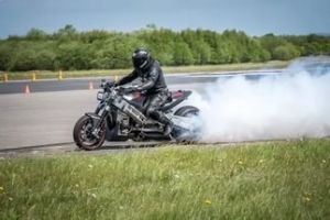 В Ставрополь пожаловал мотоциклист-рекордсмен