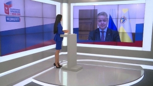 Губернатор поучаствовал в работе медиацентра голосования по поправкам в Конституцию РФ