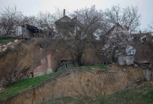 В Георгиевске пострадавшим от оползня помогут с покупкой новых домов