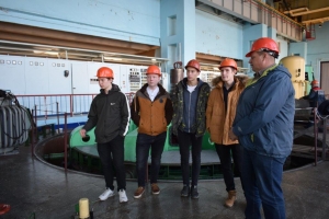 Юные жители Невинномысска побывали на гидроэлектростанции Каскада Кубанских ГЭС