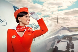 В России авиакомпании стали выбирать молодых и стройных стюардесс