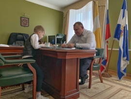 Младшеклассник из станицы Ессентукской взял интервью у главы Предгорья