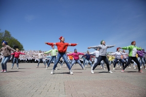 Тысячеголосый детский хор выступил в Ставрополе 9 мая