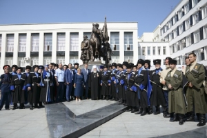 В Ставрополе казаки взяли под патронаж многодетные семьи