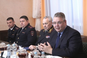 Губернатор Ставрополья поздравил участковых с праздником