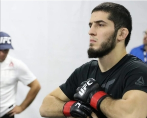 Чемпион мира Ислам Махачев готовится к своему главному бою в Кисловодске