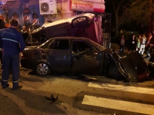 В Ставрополе три легковушки стали участницами ДТП по вине неопытного водителя