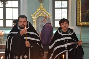 В храмах епархии на Ставрополье отслужили панихиды по погибшим в Кемерове
