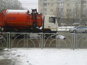 В Ставрополе мусоровоз насмерть сбил неизвестную женщину