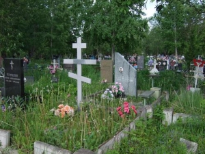 Сотрудник ритуальных услуг Ставрополя незаконно продавал земли на кладбище под родовое захоронение