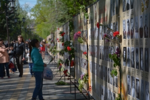 Главе КЧР показали Стену памяти в Ставрополе